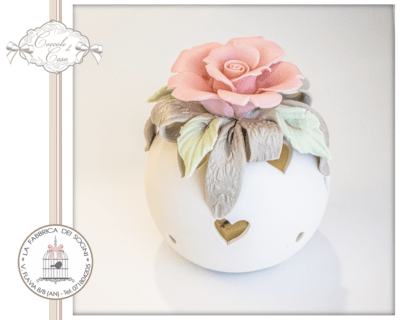 Coccole di Casa - Sfera con rosa e luce LED