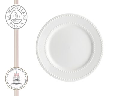 la porcellana bianca piatti frutta collina